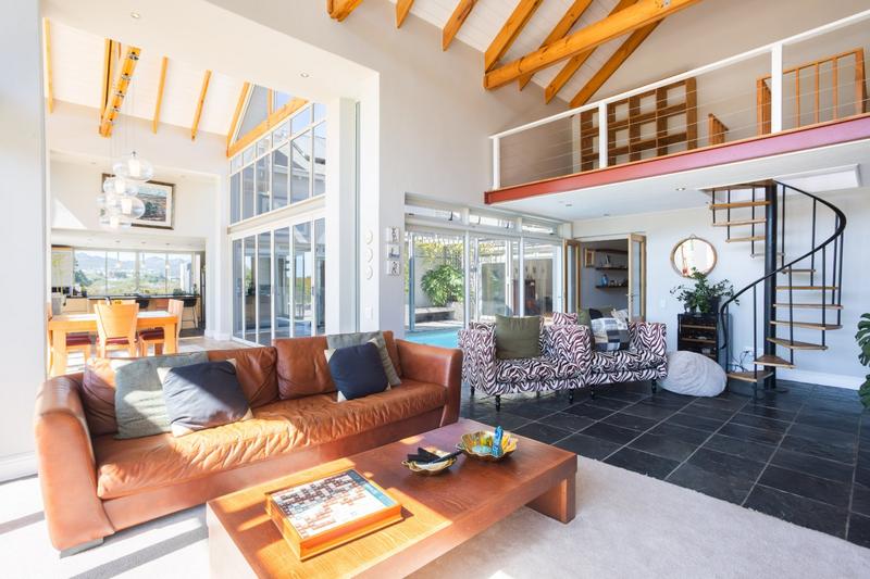 6 Bedroom Property for Sale in Lake Michelle Western Cape